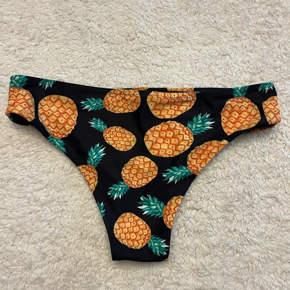 Pineapple cheeky Bikini Bottoms - Picture 2 of 4